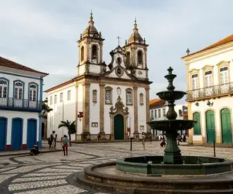 Explorando o Centro Histórico de Macaé: Um Passeio Cultural e Turístico
